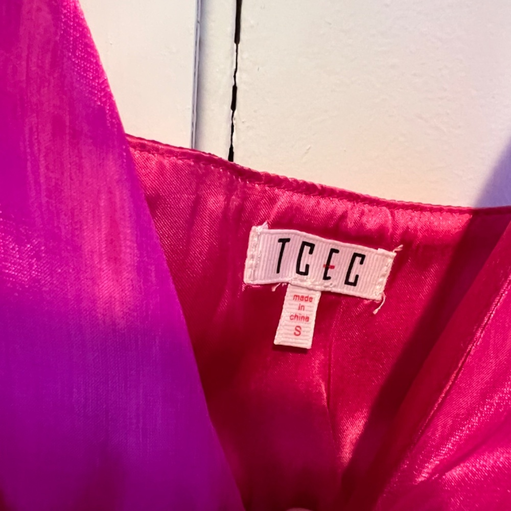 TCEC Magenta Tier Ruffle Satin Mini Dress - Picture 4 of 5
